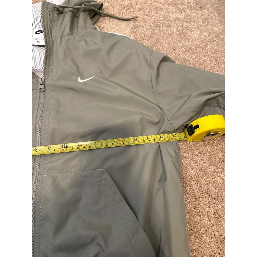 Nike Windbreaker Jacket Womens XS Olive Green Excellent Mesh Lined Full Zip